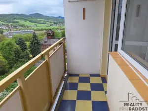 Pronájem bytu 2+1, Děčín, Krásnostudenecká, 50 m2
