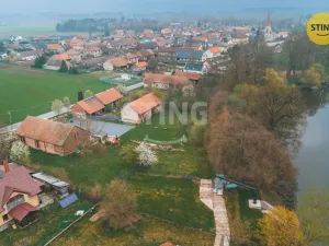 Prodej rodinného domu, Kunětice, 500 m2