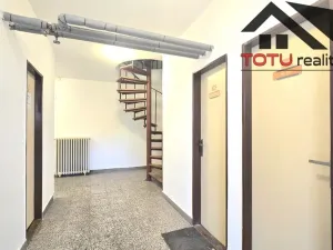 Pronájem skladu, Chrudim, Palackého třída, 31 m2