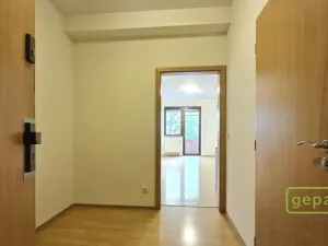Pronájem bytu 2+kk, Praha - Hostivař, Vladycká, 52 m2
