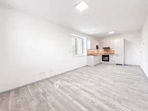 Pronájem bytu 2+kk, Znojmo, Vančurova, 48 m2