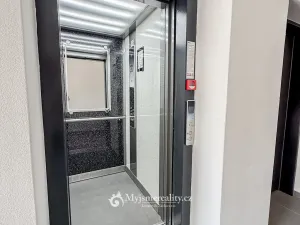 Pronájem bytu 2+kk, Znojmo, Vančurova, 48 m2