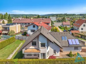 Prodej rodinného domu, Nová Paka, L. Zívra, 180 m2