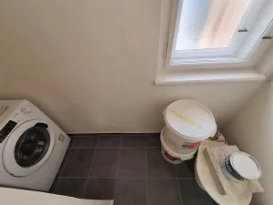 Pronájem bytu 1+kk, Praha, Svobodova, 33 m2