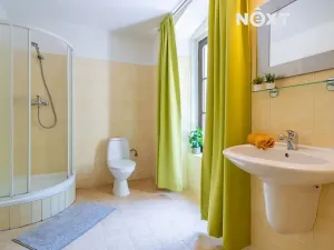 Prodej obchodního prostoru, Český Krumlov, Chvalšinská, 522 m2