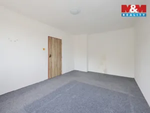 Prodej bytu 3+1, Černovice, Tyršova, 64 m2