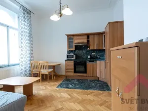 Pronájem bytu 2+kk, Praha - Karlín, Sokolovská, 47 m2