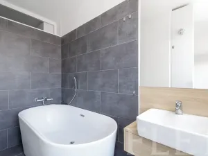 Pronájem bytu 1+kk, Praha - Záběhlice, Topolová, 31 m2