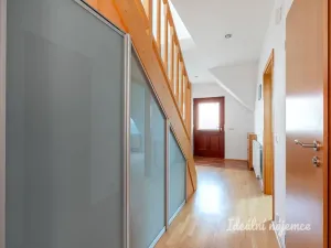 Pronájem bytu 3+kk, Jesenice, Za Rybníkem, 91 m2