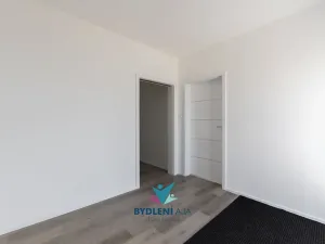 Prodej rodinného domu, Dubí, V Aleji, 206 m2