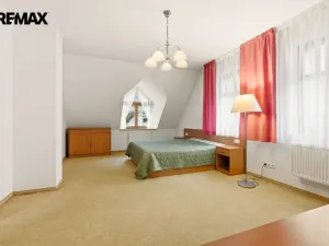 Prodej rodinného domu, Karlovy Vary, Slovenská, 137 m2