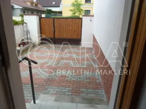 Pronájem bytu 2+kk, Praha - Kolovraty, Mírová, 45 m2