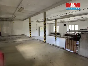 Pronájem skladu, Suchovršice, 1100 m2