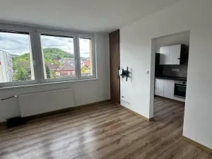 Pronájem bytu 2+1, Jeseník, Dukelská, 46 m2