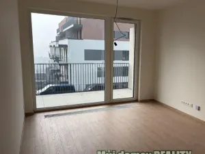 Pronájem bytu 1+kk, Praha - Řeporyje, 31 m2