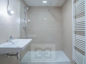 Pronájem bytu 1+kk, Praha - Smíchov, Toyen, 42 m2