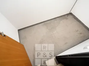 Prodej bytu 2+kk, Praha - Holešovice, Na Maninách, 59 m2
