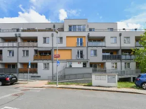 Pronájem bytu 2+kk, Praha - Uhříněves, Saturnova, 45 m2
