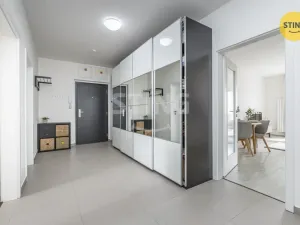 Prodej bytu 3+kk, Praha, Škrábkových, 80 m2