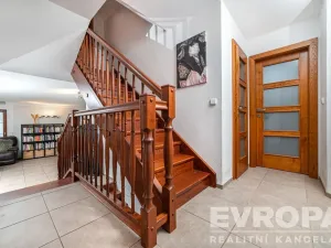 Prodej rodinného domu, Kunčice pod Ondřejníkem, 234 m2