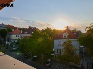 Pronájem bytu 2+1, Praha - Bubeneč, Bubenečská, 69 m2