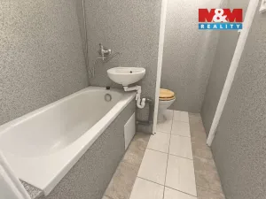 Pronájem bytu 1+1, Ústí nad Labem - Mojžíř, Peškova, 35 m2