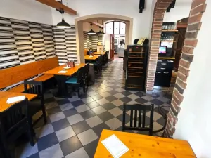 Pronájem kanceláře, Písek - Budějovické Předměstí, Sedláčkova, 110 m2