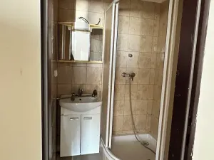 Dražba bytu 3+1, Žiželice, Komenského, 61 m2