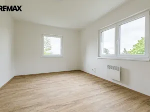 Pronájem kanceláře, Úvaly, Maroldova, 70 m2