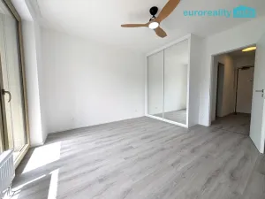 Pronájem bytu 2+kk, Plzeň, Zahradní, 70 m2