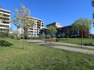 Pronájem bytu 2+kk, Praha - Modřany, K Vystrkovu, 68 m2