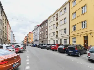 Pronájem bytu 1+kk, Praha - Strašnice, Kralická, 30 m2