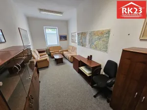Pronájem kanceláře, Mariánské Lázně, Nádražní náměstí, 19 m2