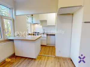 Pronájem bytu 3+kk, Zlín, Bratří Sousedíků, 70 m2