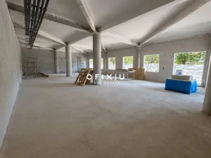 Pronájem obchodního prostoru, Kroměříž, Slovanské náměstí, 183 m2