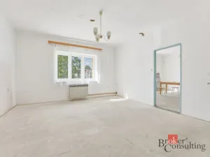 Prodej rodinného domu, Hradec Králové - Nový Hradec Králové, Pešinova, 300 m2