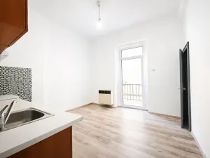 Pronájem bytu 1+1, Karlovy Vary, K. Čapka, 46 m2