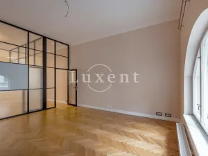 Pronájem kanceláře, Praha - Josefov, Pařížská, 210 m2
