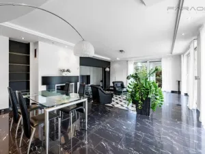 Prodej rodinného domu, Dolní Břežany, V Hranicích, 454 m2