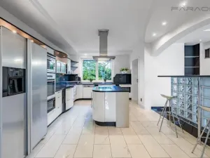 Prodej rodinného domu, Dolní Břežany, V Hranicích, 454 m2
