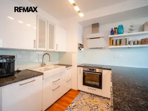 Prodej bytu 4+kk, Praha - Strašnice, Zvěřinova, 92 m2