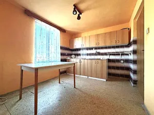 Prodej komerční nemovitosti, Zápy, 260 m2