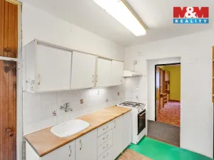 Prodej bytu 3+1, Králův Dvůr, Pod Hájem, 63 m2