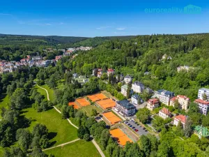 Prodej bytu 3+kk, Mariánské Lázně - Úšovice, Zeyerova, 74 m2