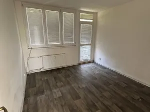 Prodej bytu 2+1, Bukovany, 77 m2