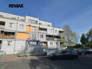 Prodej bytu 2+kk, Praha - Uhříněves, Saturnova, 51 m2