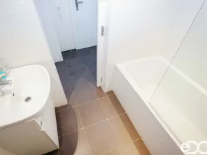 Pronájem bytu 2+kk, Praha - Řepy, Laudova, 35 m2