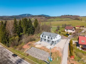 Prodej bytu 4+kk, Mladé Buky - Hertvíkovice, 132 m2