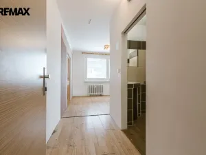 Prodej bytu 1+1, Bystřany, Pražská, 36 m2