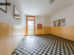 Prodej bytu 1+1, Bystřany, Pražská, 36 m2